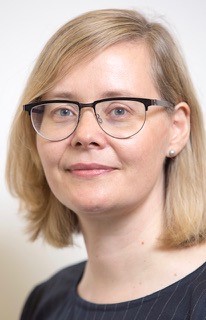 Sinéad Ryan, Former Secretary/CEO with the Commission on the Future of Policing in Ireland and 30% Club Scholarship Recipient.